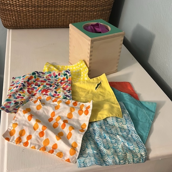 Lovevery tissue pull - Picture 2 of 2